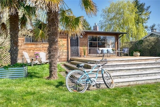 684 Mallard Ln, Point Roberts, WA 98281