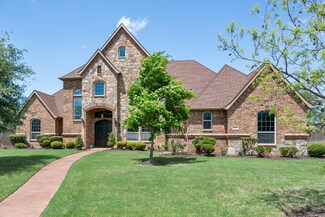 1038 Falcon Nest Dr, Kennedale, TX 76060