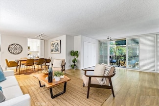 9950 Durant Dr Unit 209, Beverly Hills, CA 90212