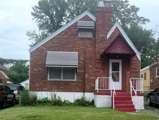 8738 Acacia Dr, Saint Louis, MO 63136