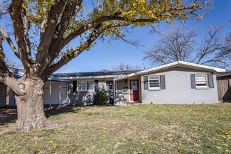 4828 45th St, Lubbock, TX 79414