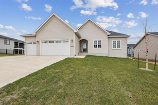 17865 Valleyview Dr, Clive, IA 50325
