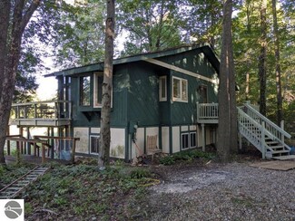 8720 Whittemore Rd, Whittemore, MI 48770