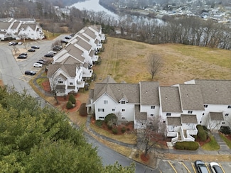 100 Merrimack Ave Unit 124, Dracut, MA 01826