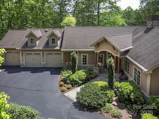 168 Chattooga Run, Hendersonville, NC 28739
