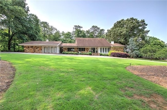 10 Woodland Dr, Cartersville, GA 30120
