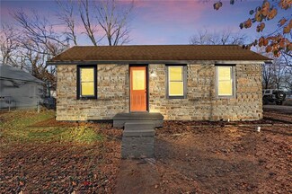 103 S Water St, Butler, MO 64730