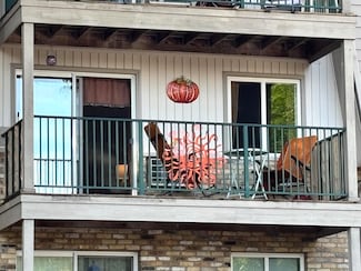 4340 Melody Ln Unit 104, Madison, WI 53704