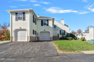 2904 London Ct, Middletown, NJ 07748
