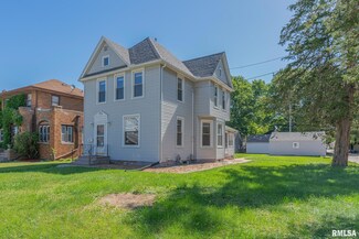 2623 N Main St, Davenport, IA 52803