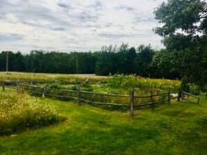 283 Newburgh Rd, Hermon, ME 04401