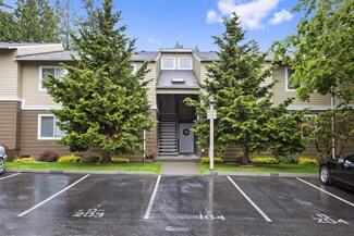 820 Cady Rd Unit D104, Everett, WA 98203
