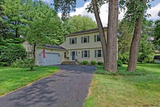 46 Journey Ln, Glenmont, NY 12077