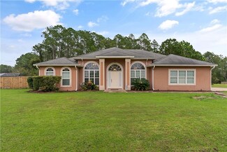 165 Lakes Dr, Brunswick, GA 31523
