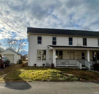 1112 Nursery St, Fogelsville, PA 18051