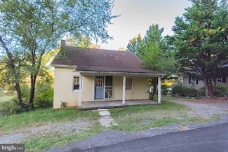 628 Brownville Ln, Charles Town, WV 25414