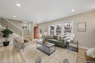 3336 W Buena Vista St, Detroit, MI 48238