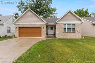11785 Cardwell St, Livonia, MI 48150