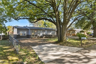 6117 S 10th St, Fort Smith, AR 72908