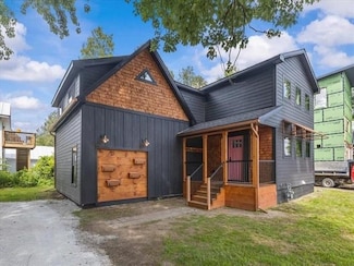 97 School St, Enosburg, VT 05450