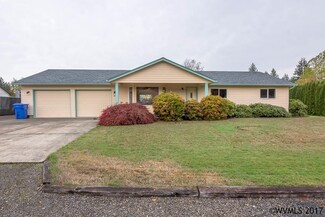 385 Goldenleaf Ct, Lyons, OR 97358