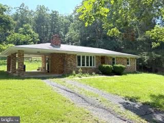 7652 Morgantown Rd, Maysville, WV 26833