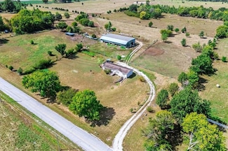 32314 W 335th St, Osawatomie, KS 66064