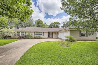 2700 Blackwood Dr, Arlington, TX 76013