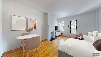 41 Bedford St Unit 4E, New York, NY 10014