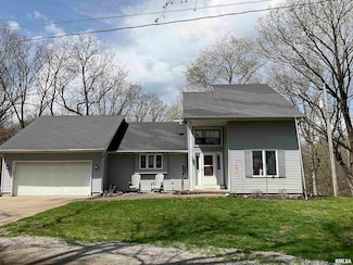 22110 282nd Ave, Le Claire, IA 52753