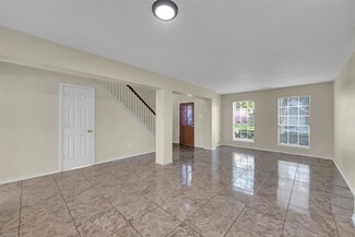 6035 Fallmont Dr, Houston, TX 77086