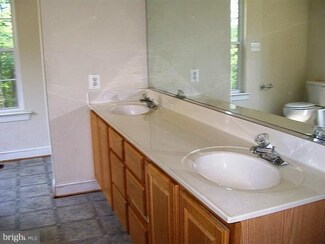 5620 Wayback Rd, Saint Leonard, MD 20685