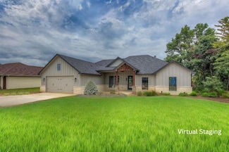 405 Door Key Ranch Rd, Trinidad, TX 75163