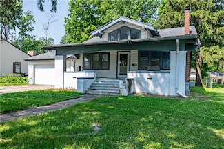 1181 N Summit Ave, Decatur, IL 62522