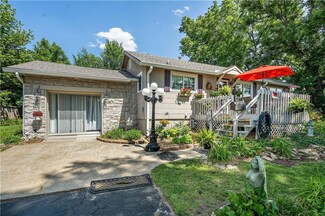 3005 S Sterling Ave, Independence, MO 64052