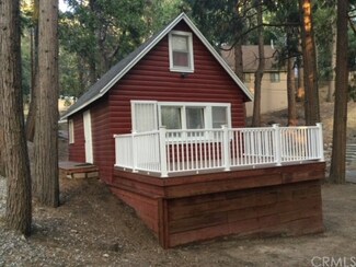 24914 Knoll Cir Dr, Crestline, CA 92325