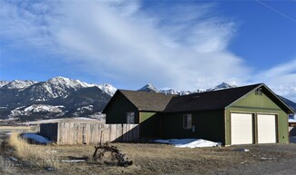 3 Caledonia Rd, Livingston, MT 59047