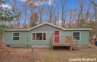 14291 Taft St, Spring Lake, MI 49456