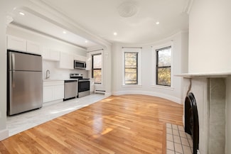39 Warren Ave Unit 3, Boston, MA 02116