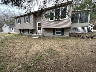 127 Bogue Rd, Weare, NH 03281