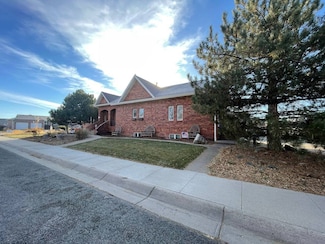 522 E 26th St, Scottsbluff, NE 69361
