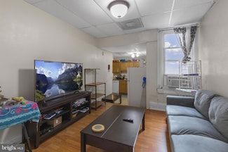 4034 Baring St Unit 2, Philadelphia, PA 19104