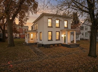 1009 Paul St, Ottawa, IL 61350