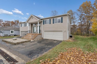 1081 River Ridge Cir Unit 43, Grand Blanc, MI 48439