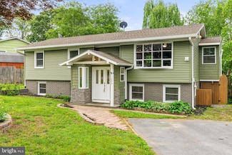 1099 Skyway Dr, Annapolis, MD 21409