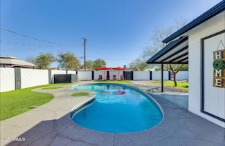 1027 S Siesta Ln, Tempe, AZ 85281
