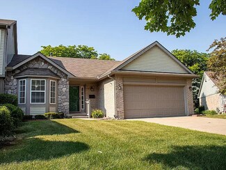 22672 Woodcreek Dr Unit 89, Taylor, MI 48180
