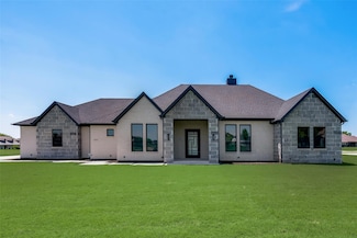 1333 Canyon Lake Rd, Wills Point, TX 75169