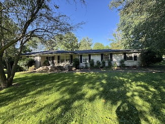 512 Utley Dr, Goodlettsville, TN 37072