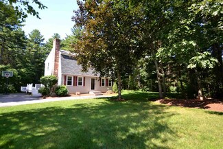 44 Pilgrim Dr, Litchfield, NH 03052